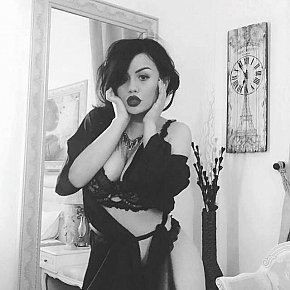 Escort girl à Paris, Cossete